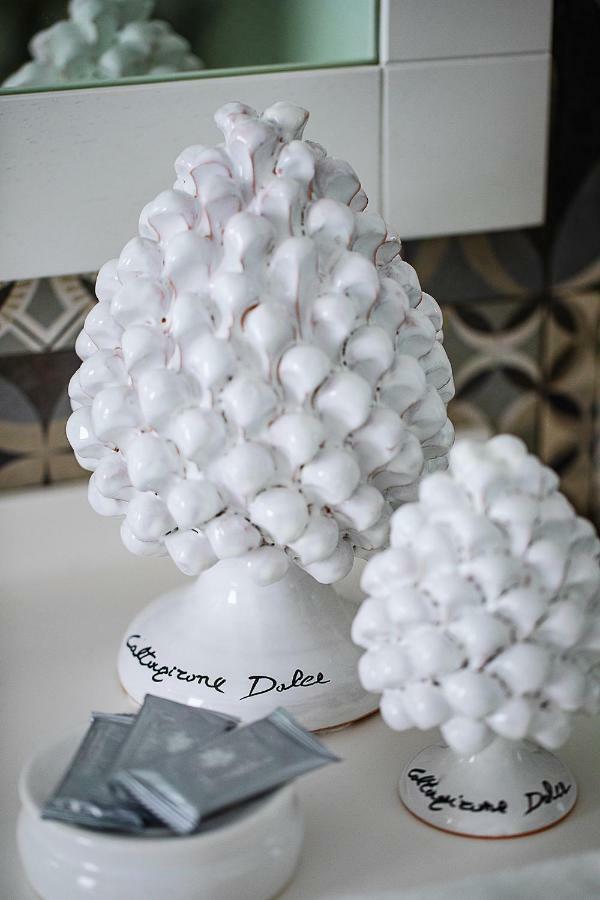 White Stylish 2