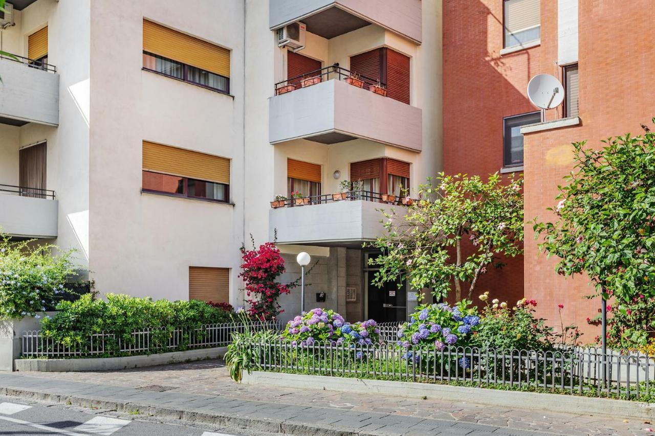 White Stylish 2 Apartment Vico Equense