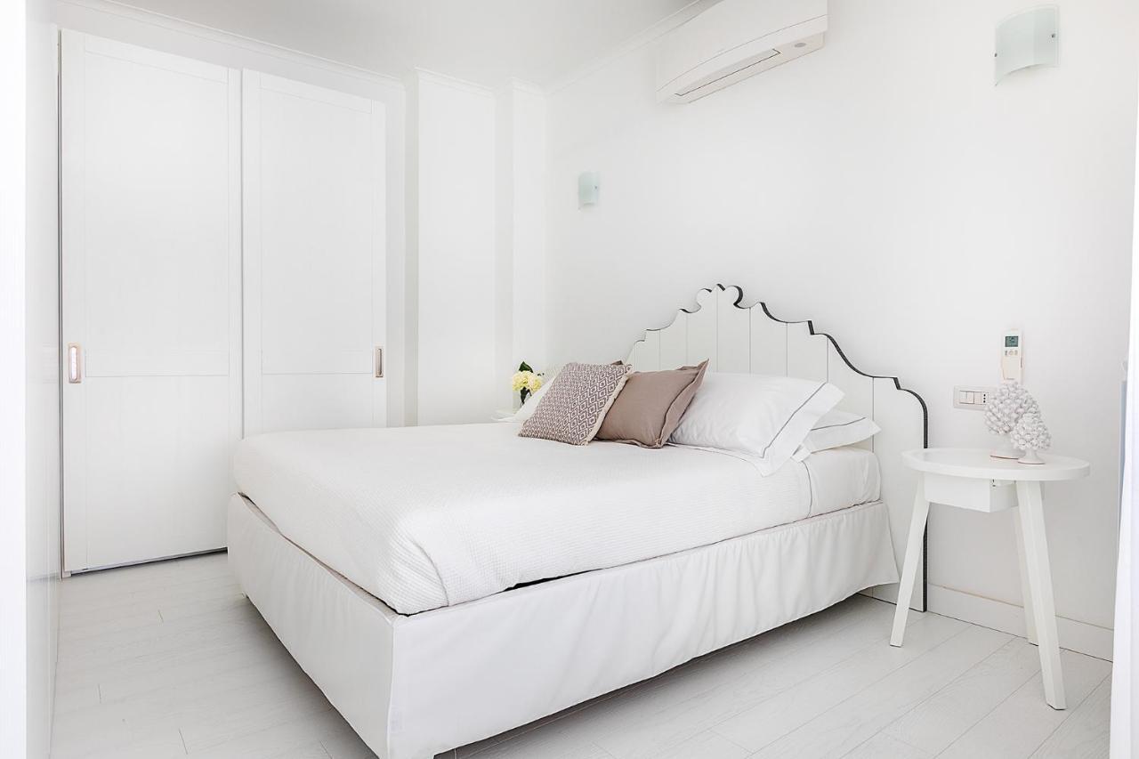 White Stylish 2 Vico Equense